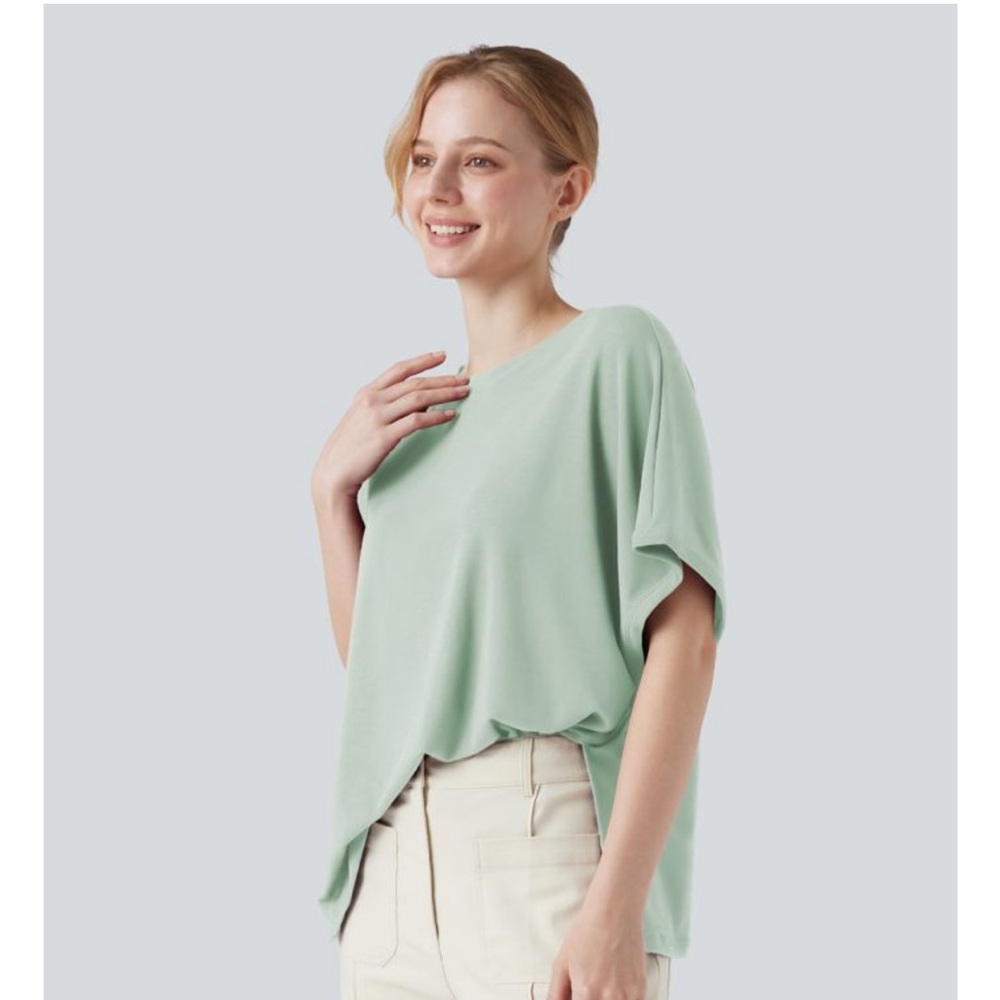 Relaxed Mint Short Sleeve Women's Top